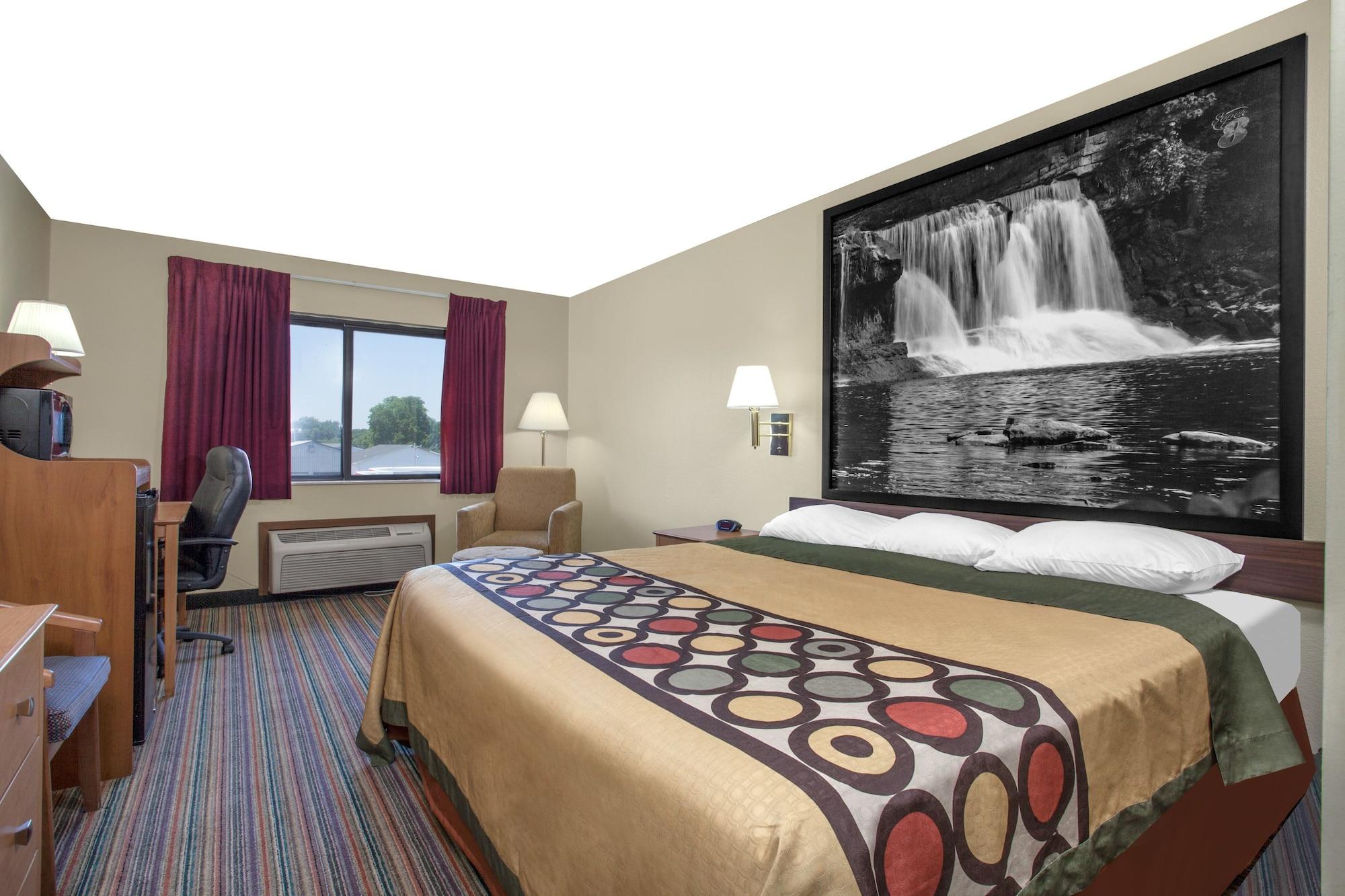 Super 8 By Wyndham Evansville East Exterior photo